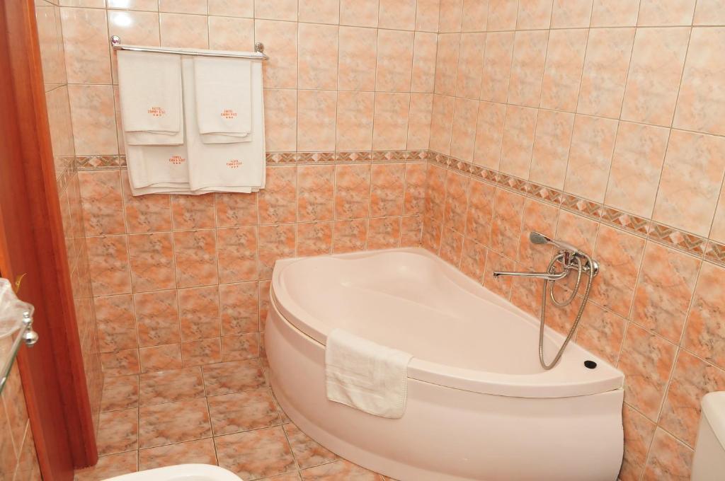 Hotel Emma Est Craiova Camera foto